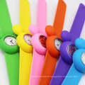 Montre Vogue de 2016 vente chaude coloré enfants Silicone